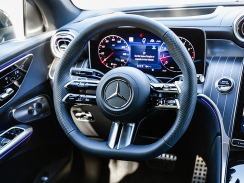 New 2025 Mercedes-Benz GLC 300 4MATIC image 13