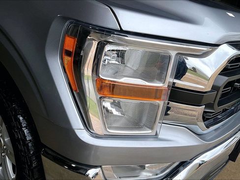 Used 2022 Ford F150 XLT w/ Trailer Tow Package image 4