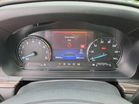 Used 2020 Ford Explorer Limited w/ Hybrid Equipment Group 310A image 31