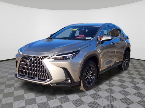 Used 2024 Lexus NX 250 NX 250 image 2