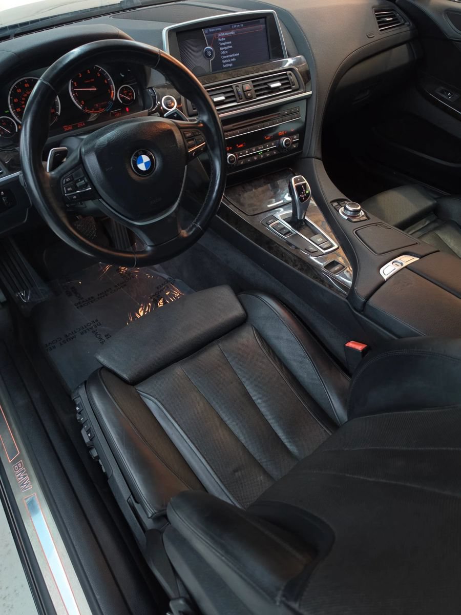 Used 2012 BMW 650i Convertible RWD image 31