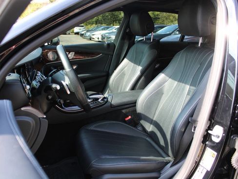 Used 2017 Mercedes-Benz E 300 4MATIC image 23