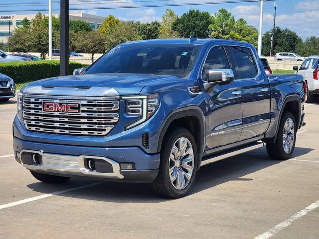 Used 2025 GMC Sierra 1500 Denali AWD/4WD image 3
