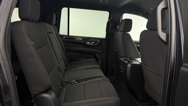 Used 2022 Chevrolet Suburban LS w/ Driver Alert Package AWD/4WD image 18