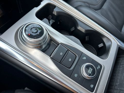 Used 2022 Ford Explorer Platinum w/ Equipment Group 601A image 32