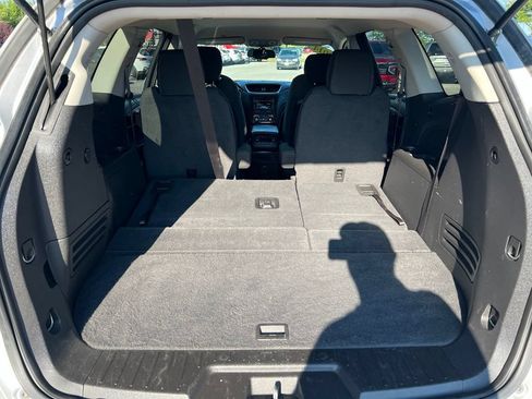 Used 2014 Chevrolet Traverse LT AWD/4WD image 28