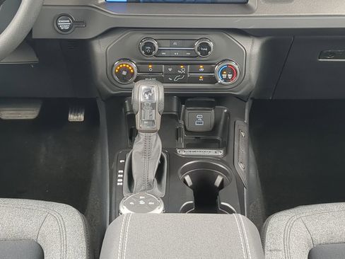 New 2025 Ford Bronco 4-Door image 17