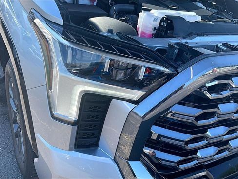 Used 2025 Toyota Tundra Platinum AWD/4WD image 27