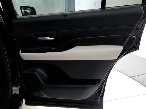 Certified 2024 Toyota Grand Highlander Limited image 35