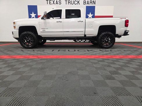 Used 2017 Chevrolet Silverado 2500 LTZ w/ Duramax Plus Package AWD/4WD image 6