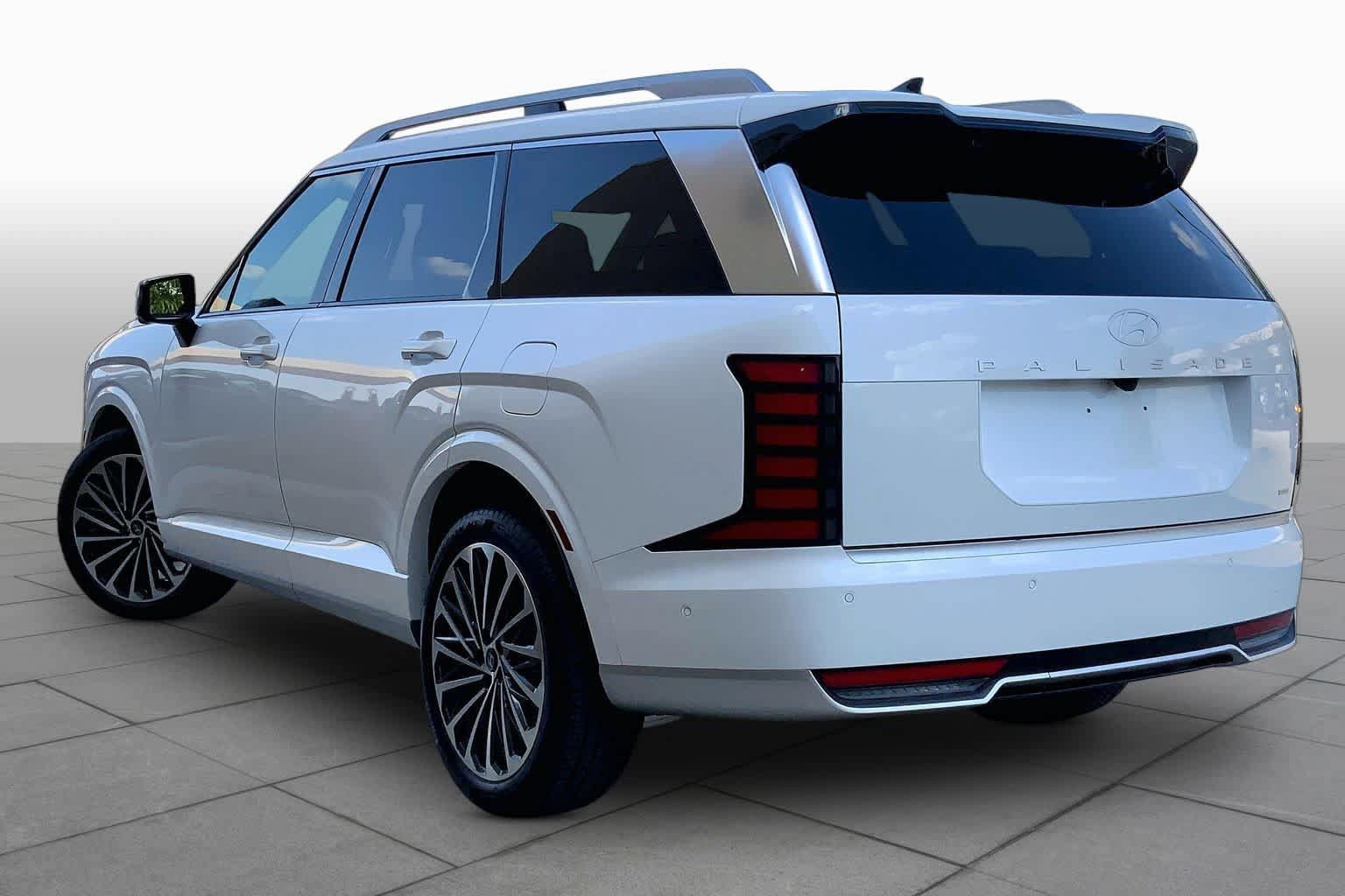 Certified 2026 Hyundai Palisade Calligraphy AWD/4WD image 12