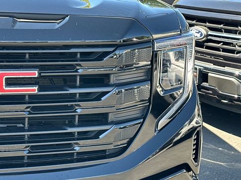 Used 2024 GMC Sierra 1500 Elevation image 48