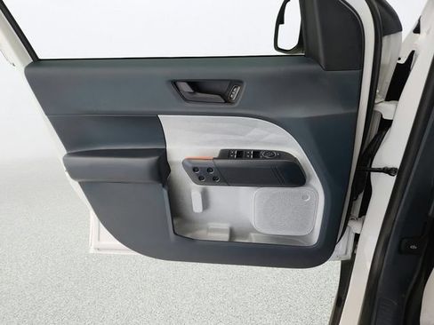 Used 2023 Ford Maverick XLT FWD image 20