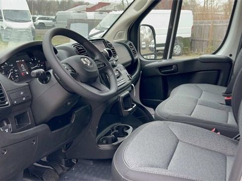 New 2026 RAM ProMaster 2500 w/ Convenience Group image 9