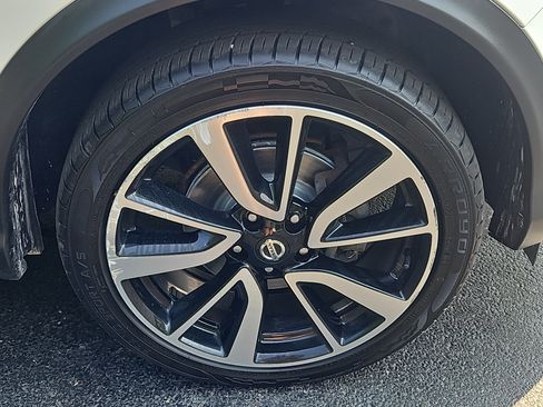 Used 2019 Nissan Rogue Sport SL FWD image 26
