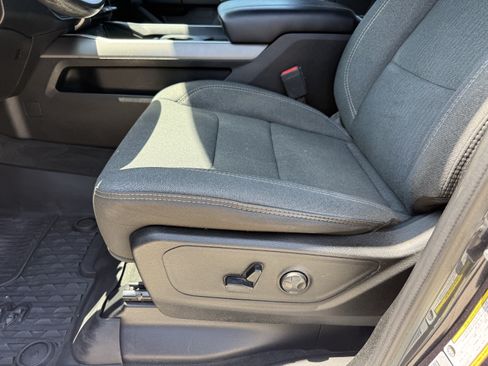 Used 2019 RAM 1500 Big Horn RWD image 28