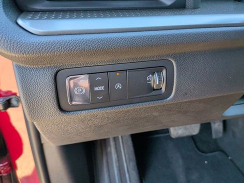 New 2026 Chevrolet Traverse LT image 15