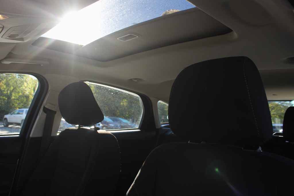 Used 2017 Ford Focus SEL FWD image 24