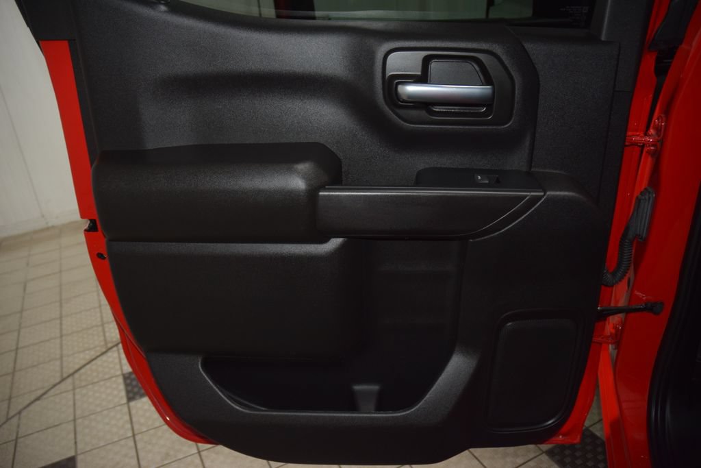 Used 2023 Chevrolet Silverado 1500 Custom AWD/4WD image 43