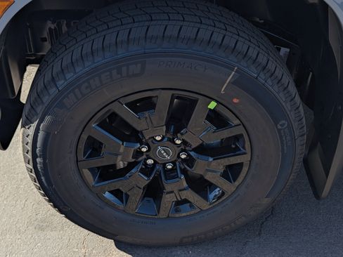 New 2026 Nissan Frontier SV image 7