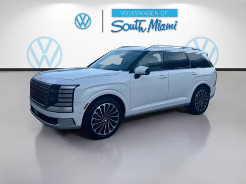 Used 2026 Hyundai Palisade Calligraphy FWD image 3