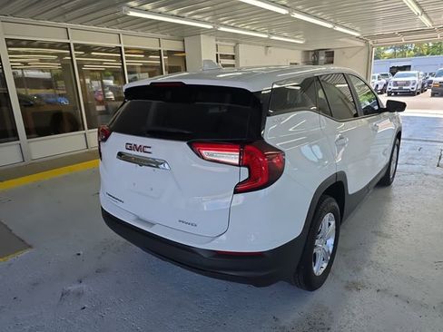 Certified 2024 GMC Terrain SLE image 5