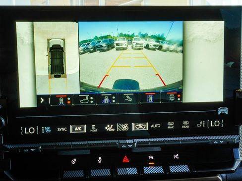 Used 2025 GMC Hummer EV 2X w/ LPO, Cargo Utility Package AWD/4WD image 28