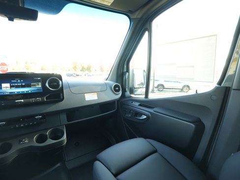 New 2026 Mercedes-Benz Sprinter 2500 image 29