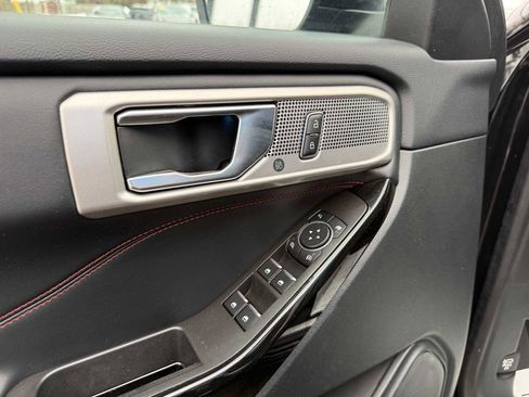 Used 2024 Ford Explorer ST-Line w/ Class IV Trailer Tow Package image 15