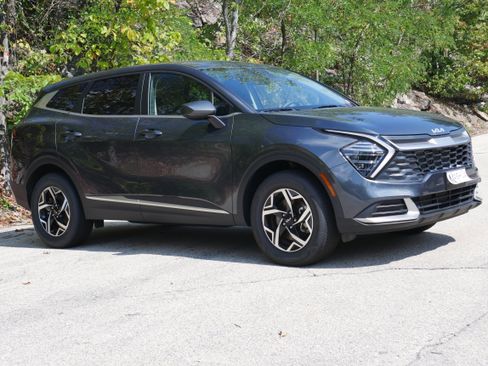 Certified 2024 Kia Sportage LX image 8