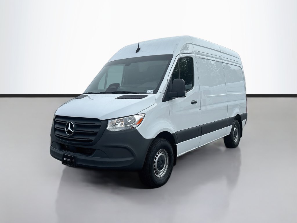 Used 2025 Mercedes-Benz Sprinter 2500 image 2