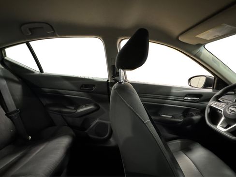 Used 2025 Nissan Altima 2.5 SV image 40