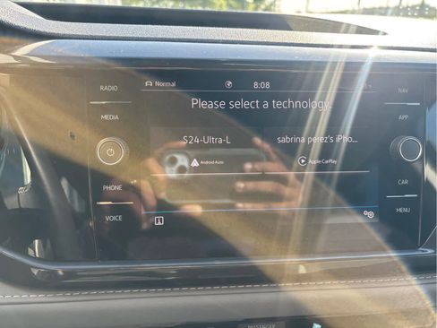 Used 2022 Volkswagen Taos SEL w/ Panoramic Sunroof Package AWD/4WD image 13