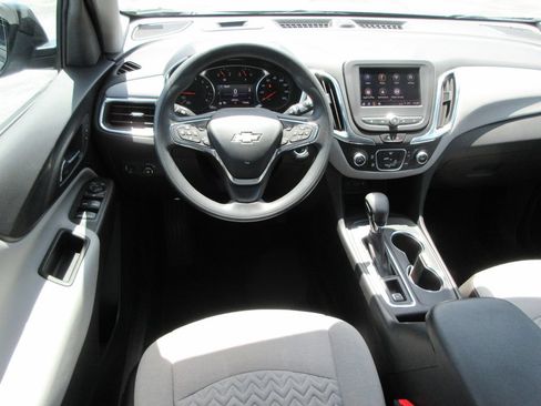 Certified 2024 Chevrolet Equinox LS w/ LS Convenience Package FWD image 13