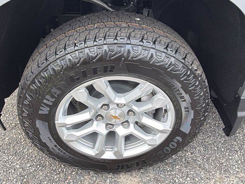 New 2026 Chevrolet Silverado 1500 LT w/ Z71 Off-Road Package AWD/4WD image 13