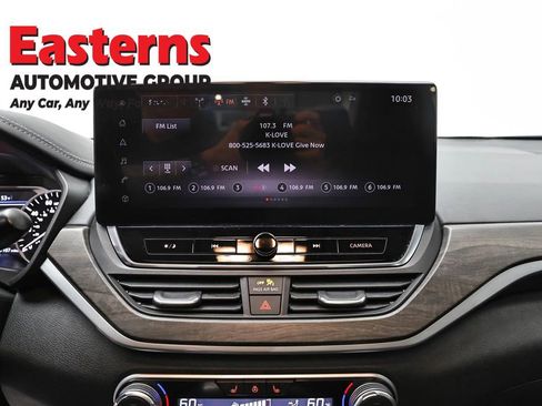 Used 2023 Nissan Altima 2.5 SL FWD image 12