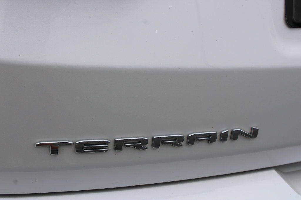Used 2023 GMC Terrain SLT FWD image 18