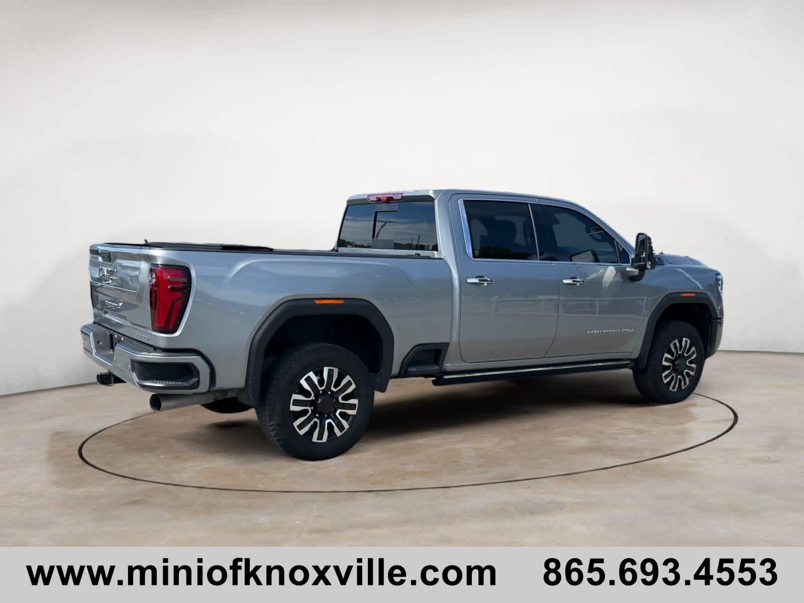 Used 2026 GMC Sierra 2500 Denali Ultimate w/ Max Trailering Package AWD/4WD image 3