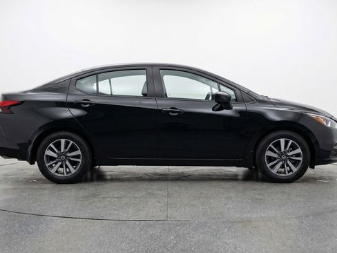 Used 2025 Nissan Versa SV image 11