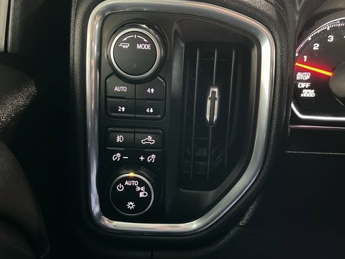 Used 2021 Chevrolet Silverado 1500 RST image 27