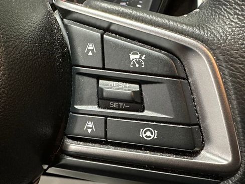 Used 2024 Subaru Ascent Premium image 16