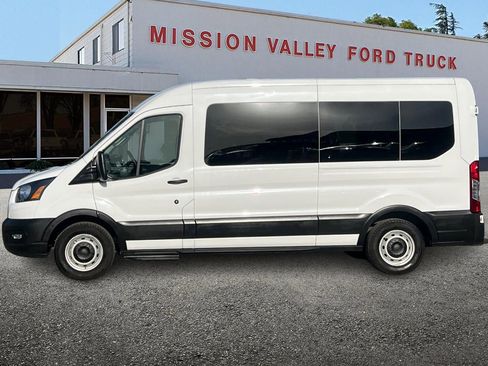 Used 2023 Ford Transit 350 XL image 7