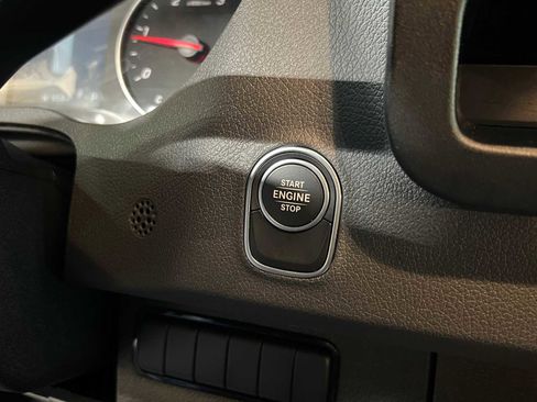 Used 2025 Mercedes-Benz Sprinter 2500 image 22