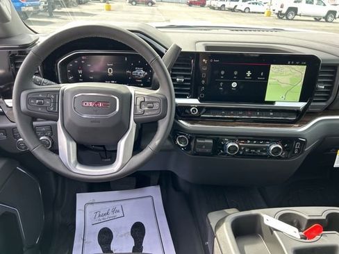 New 2026 GMC Sierra 1500 SLE w/ Preferred Package AWD/4WD image 2