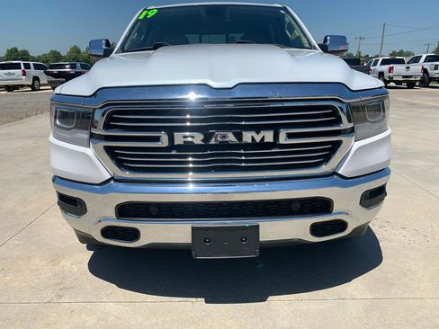 Used 2019 RAM 1500 Laramie AWD/4WD image 7