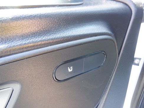 Used 2025 Mercedes-Benz Sprinter 2500 image 13