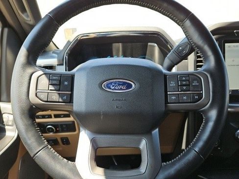 Used 2022 Ford F150 Lariat w/ Equipment Group 501A Mid image 15