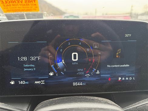 Used 2025 Chevrolet Equinox LT w/ Convenience Package II image 12