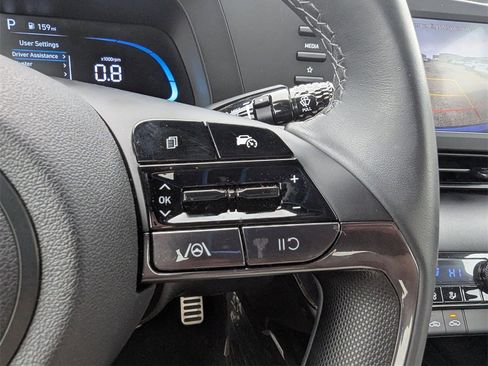 Certified 2025 Hyundai Elantra Sport image 24