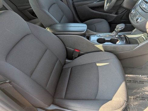 Certified 2024 Chevrolet Malibu LT image 4